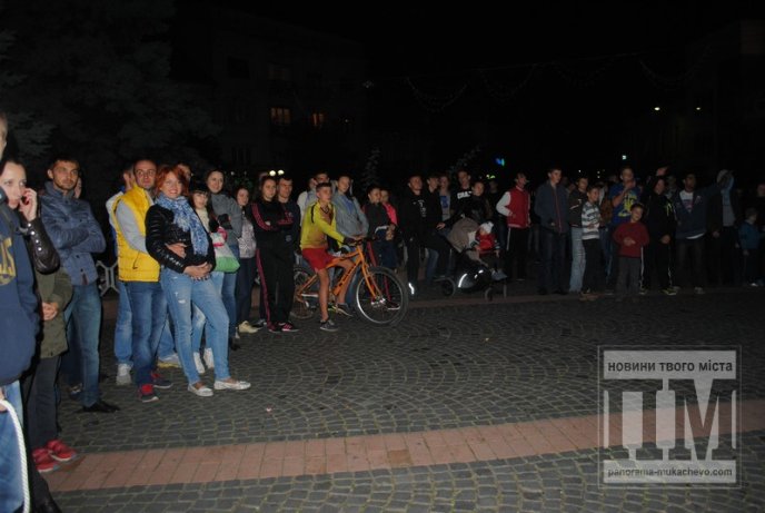 Театр вогню "Dragonfly" вже вдруге виступив у Мукачеві (ФОТОРЕПОРТАЖ) – 06