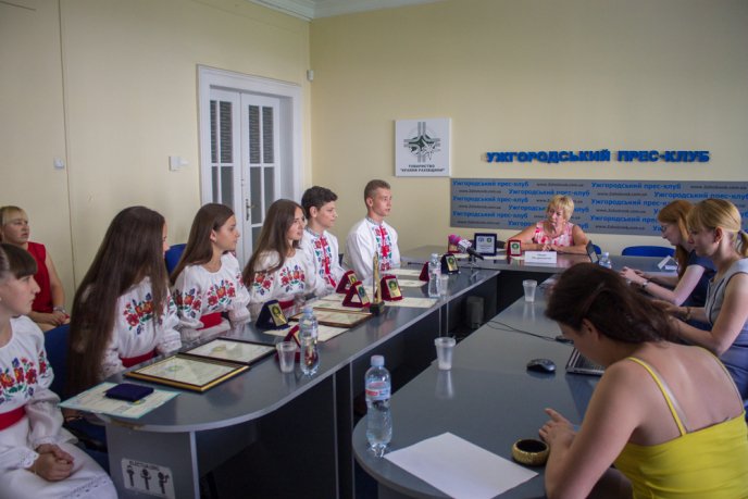 Юні ужгородські музиканти привезли з Болгарії 19 нагород міжнародного конкурсу – 04