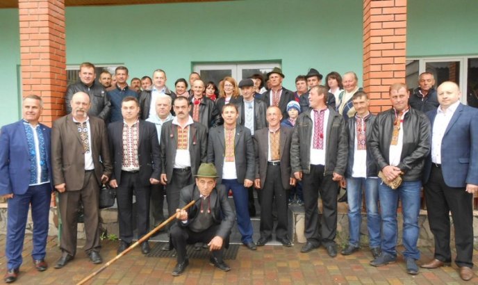 В Ясінях вівчарів проводжали на полонину – 01