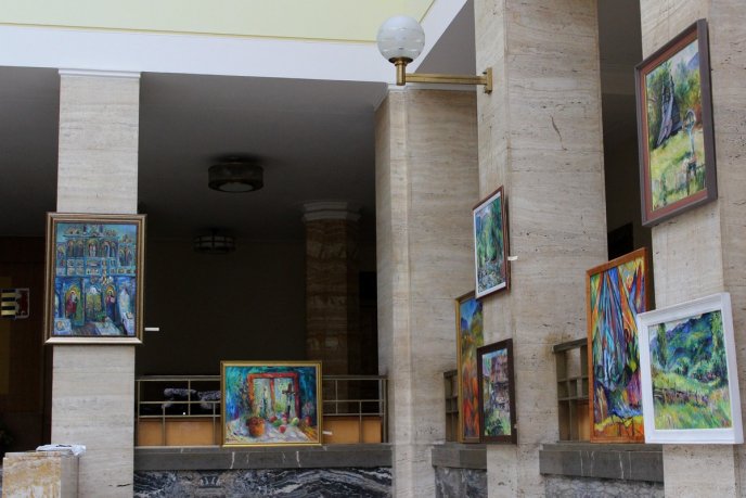 У Закарпатській ОДА відкрили виставку Петра Шолтеса – 12