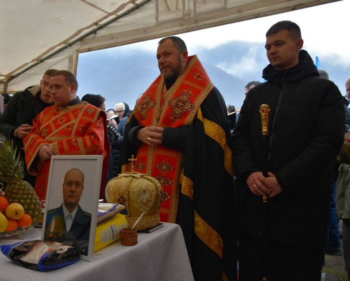 На Закарпатті попрощались із командиром протитанкового взводу Миколою Яремою – 02