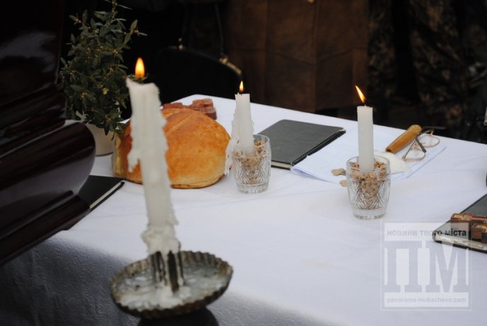 На Мукачівщині прощались з добровольцем "Айдару" Олегом "Скіфом" Сидором (ФОТОРЕПОРТАЖ) – 13