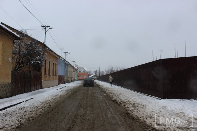 Сніговий сюрприз під кінець зими: "реакція" мукачівських комунальників містян не здивувала – 05 Сніговий сюрприз під кінець зими: "реакція" мукачівських комунальників містян не здивувала – 05