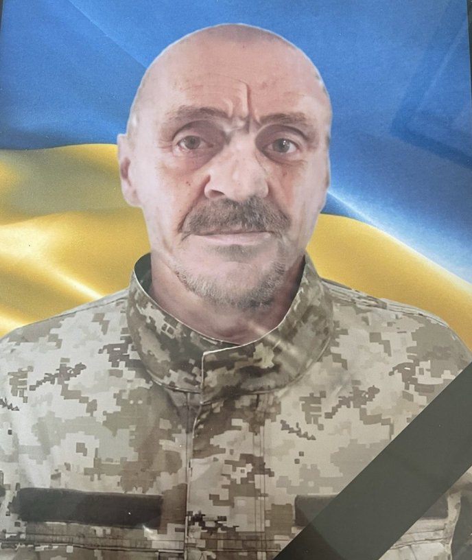 Мукачівська міськрада повідомила про смерть мужнього військового – 01 У Мукачеві поховають Олександра Касинця