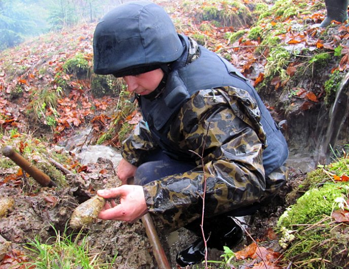 Закарпатські піротехніки знешкодили 113 боєприпасів часів Другої світової війни – 02