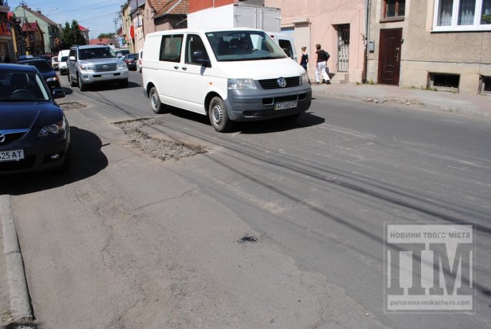 У Мукачеві розпочали ремонтувати вулицю Миру (ФОТО) – 10