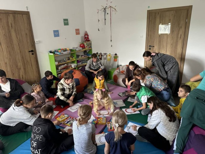 Відділення денного догляду для дітей з інвалідністю на першому поверсі Інклюзивно-ресурсного центру на вулиці Василя Стуса, 3 