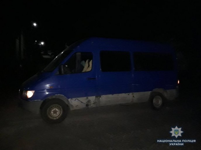 Нічна ДТП: зіткнулися мотоцикл та мікроавтобус – 01