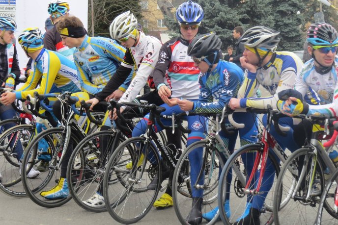В Ужгороді відбувся перший етап чемпіонат України з велоспорту-шосе – 08