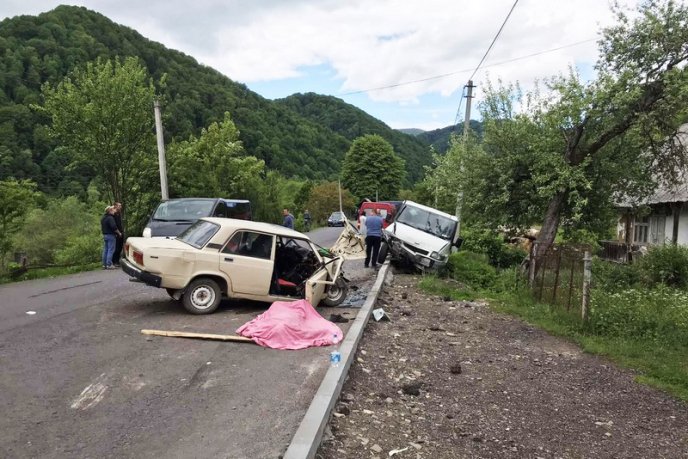 Опубліковано фото з місця смертельної аварії – 01 Опубліковано фото з місця смертельної аварії – 01