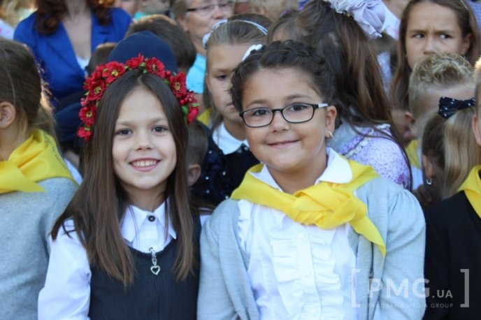 Свято Першого дзвоника відзначили у Мукачівській ЗОШ №1 ім. Пушкіна – 31