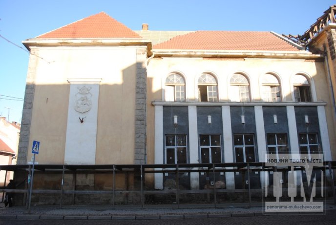 Мукачівцям доведеться почекати на новий Палац культури до наступної осені (ФОТО) – 05