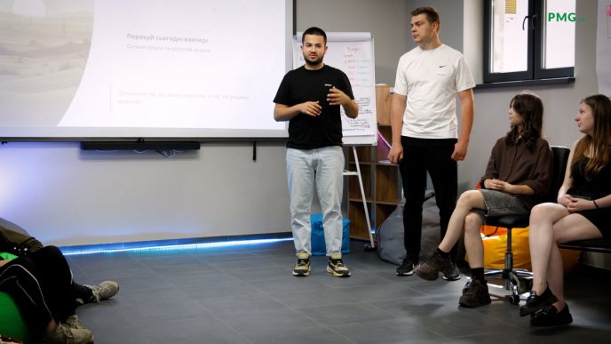 Молодь для молоді: як у Мукачеві пасіонарне юнацтво бере майбутнє у власні руки – 06