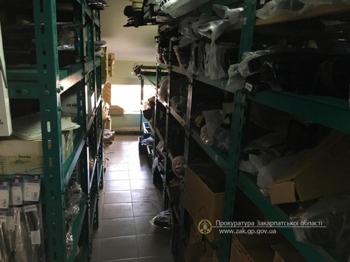 На Закарпатті інтернет-магазин автозапчастин підозрюють у несплаті податків та митних платежів – 02