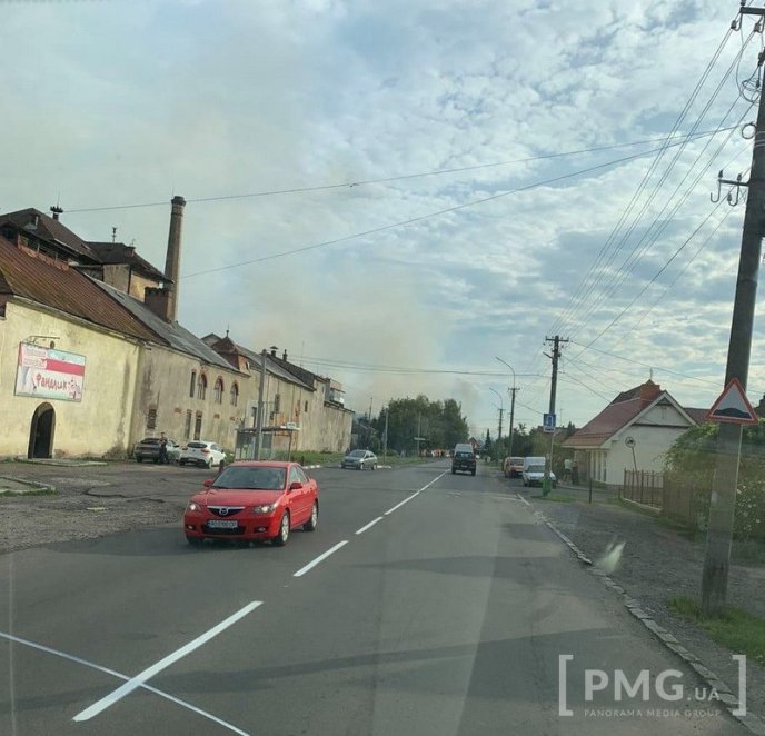 В одному з мікрорайонів Мукачева сьогодні спалахнула пожежа – 03