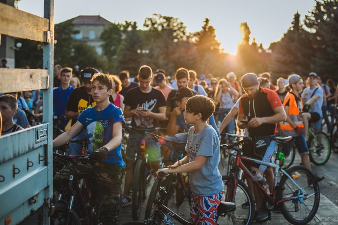 Понад триста ужгородців взяли участь у велозаїзді вулицями обласного центру – 35