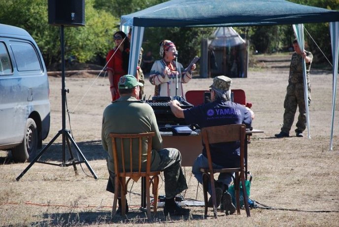 Для військовослужбовців 128-ї бригади організували фронтовий концерт – 02