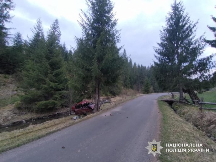 Підліток на Закарпатті сів за кермо та вчинив ДТП: 6 осіб травмовано – 02