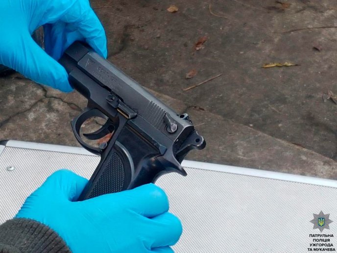 З’явились нові фото з місця викрадення чоловіка в Ужгороді – 09