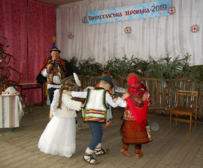 На Закарпатті розпочався фестиваль колядок «Вифлеємська зірочка 2019» – 03 На Закарпатті розпочався фестиваль колядок «Вифлеємська зірочка 2019» – 03
