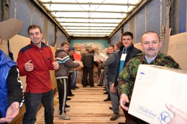 Волонтери Тячівщини провели акцію "Приготуймо великодній кошик для солдата" (ФОТО) – 08