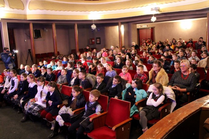 На Закарпатті яскраво стартував проект "Все Закарпаття читає дітям" – 04