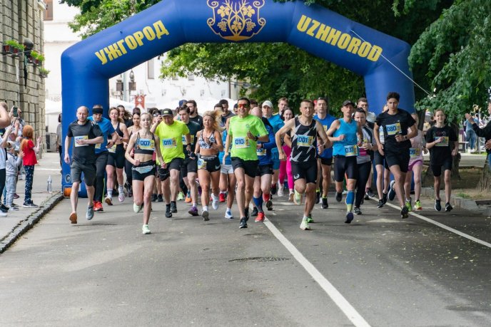 В Ужгороді сьогодні відбувся благодійний забіг – 01