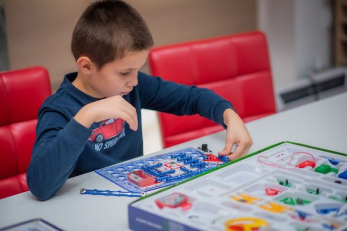 «RoboSteps»: благодійна ініціатива закарпатських підприємців – 02