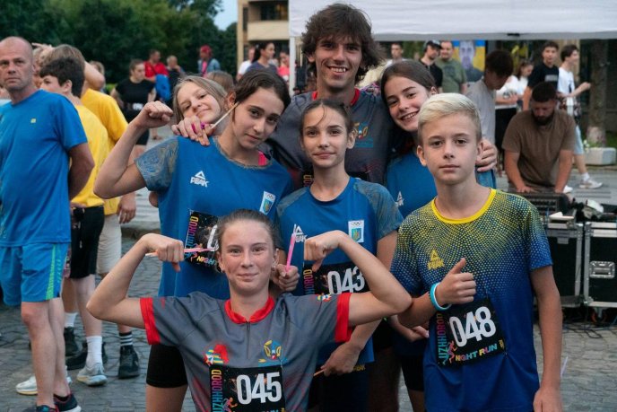 В Ужгороді під час благодійного заходу було зібрано понад 72 тисячі гривень на ЗСУ – 02