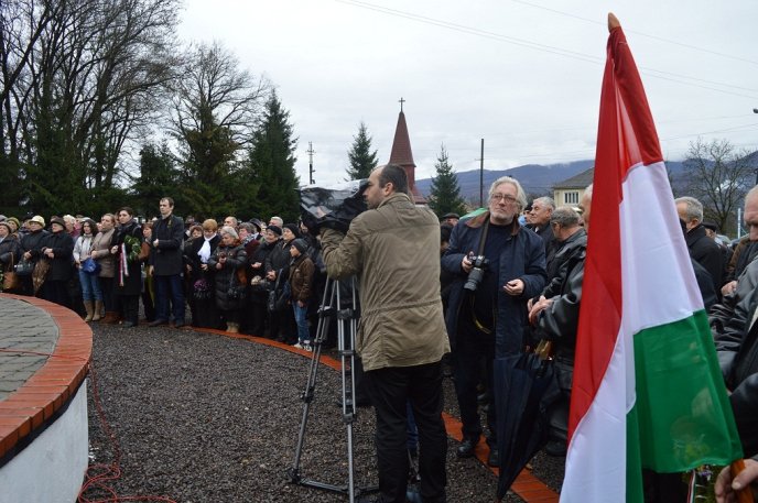 У Сваляві Геннадій Москаль вшанував пам’ять загиблих у розподільчому таборі – 01