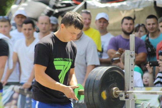 На "Фестиваль сили" у Мукачево з’їхались команди зі всієї України та кількох країн Європи – 10