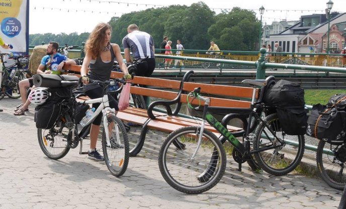 В Ужгороді стартував всеукраїнський велопробіг "Вишиваний шлях" – 03