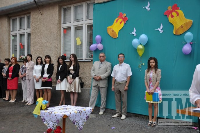 Свято "Останнього дзвоника" зібрало у Мукачівській ЗОШ №7 багато гостей (ФОТОРЕПОРТАЖ) – 20
