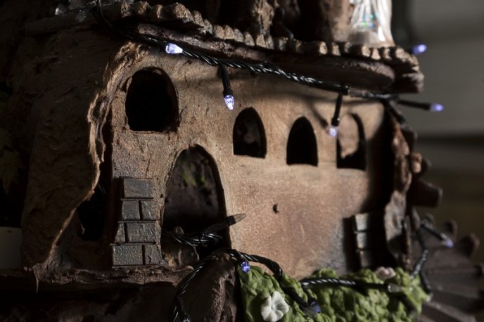 Кондитерський дім "Bondarenko" виготовив дві святкові скульптури: ялинку та Різдвяну гірку – 22