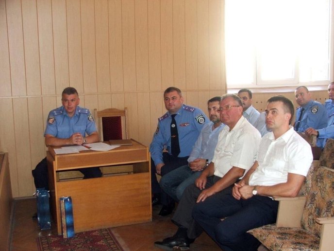 З професійним святом мукачівських поліцейських привітали почесними грамотами та подяками – 02