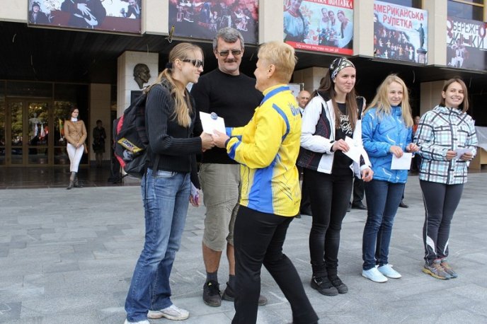 Ужгородом та районом бігають орієнтувальники на міжнародних змаганнях «Кубок Дружби - 2013» та чемпіонаті України з багатоборств (ФОТО) – 03
