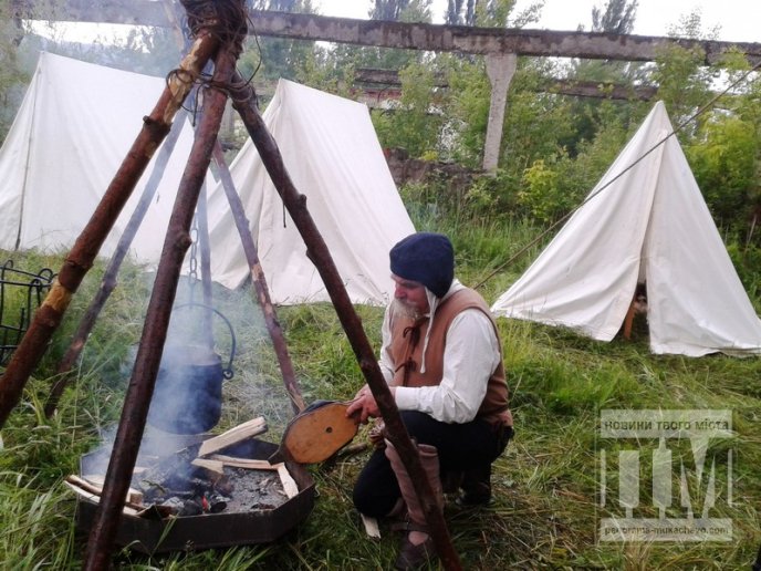 У чинадіївському замку Сент-Міклош проходить фестиваль історичної реконструкції "Срібний Татош" (ФОТО) – 07