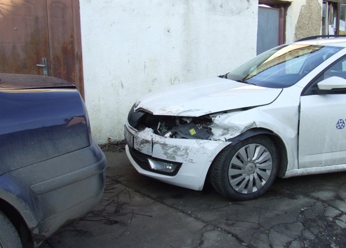 У Берегові потрійна ДТП: зіткнулись "Шкода", "Шевроле" та "Фольксваген" – 03