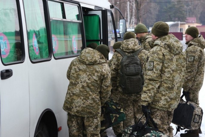 Прикордонники посилюють охорону кордонів із країнами ЄС – 05