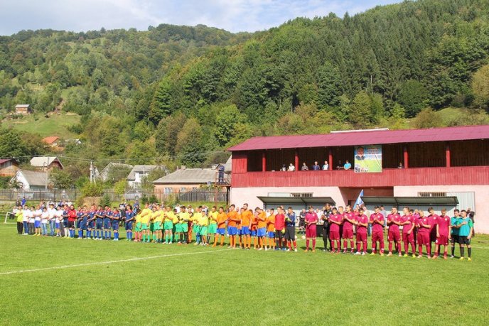 У Рахові пройшов VII Міжнародний меморіальний турнір із футболу на честь І. Чуси та В. Шорбана  – 04