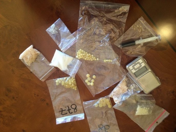 Щодо родича депутата та злочинного угруповання наркоторгівців, яких затримали сьогодні у Мукачеві, порушено кримінальне провадження – 02