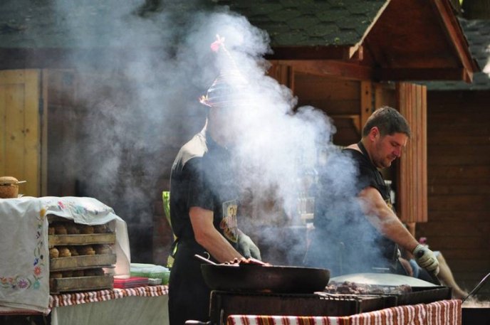 В Ужгороді розпочався "Майся фест" – 05