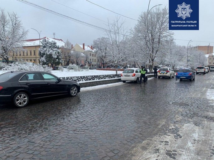 Ужгородські патрульні взялись за порушників ПДР – 01
