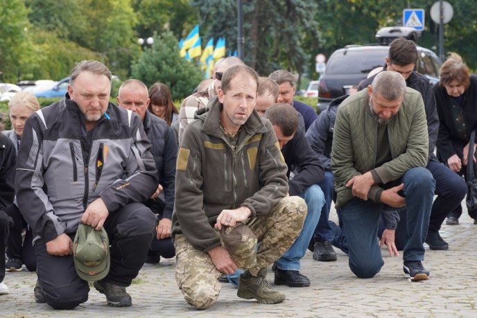 В Ужгороді поховали захисника, який воював із березня 2022 року – 05