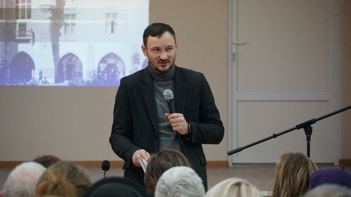 В ЦНАПі Мукачева надають понад 300 адмінпослуг – 05