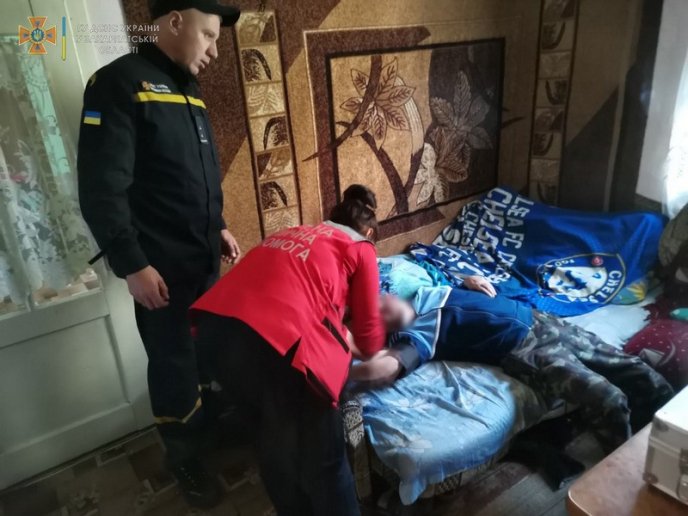 На Закарпатті швидка не змогла доїхати до хворого – 02