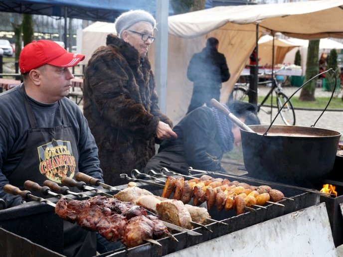 Фестиваль млинців в Ужгороді: чим цьогоріч дивують гостей – 23