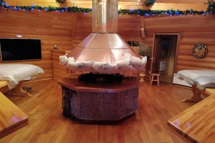 Обшуки маєтку родини Віктора Медведчука на Закарпатті: опубліковано ексклюзивні кадри – 09