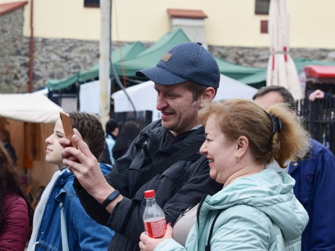 В Ужгороді триває фестиваль молодого вина “Закарпатське Божоле” – 09