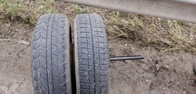 На трасі "Київ-Чоп" біля Кольчина сталась ДТП: у маршрутки на ходу злетіло колесо – 02